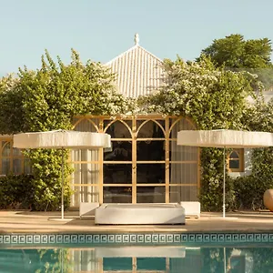 Les Palmiers Boutique & Hotel