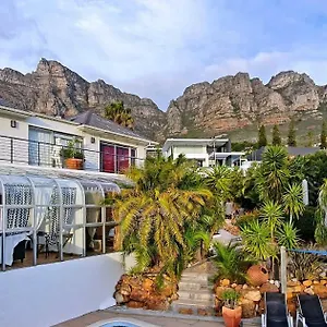 villa-surprise.hotels-capetown.com/